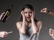 При каких заболеваниях помогут в клинике лечения зависимостей?