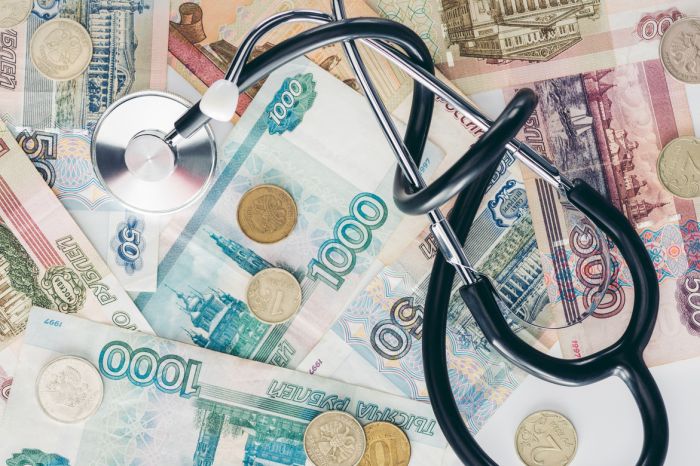 Предложения о зарплате в вакансиях для медработников выросли в среднем на 15% за год