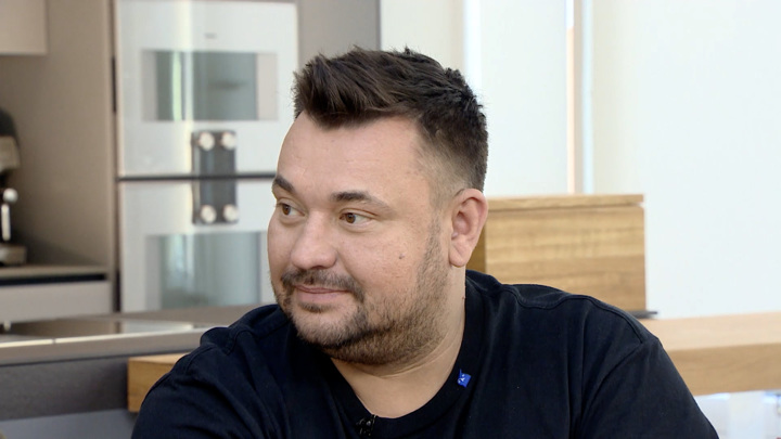 Кадр из программы "Когда все дома". Сергей Жуков