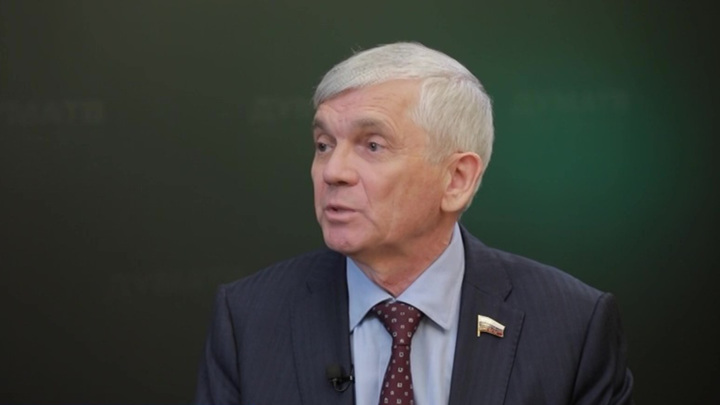 Депутат Петров рассказал, как ускорить получение тяжелобольными новых лекарств