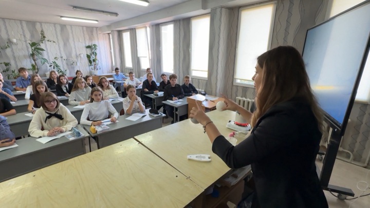В школу в Иркутской области, где избили 13-летнюю девочку, наняли психолога