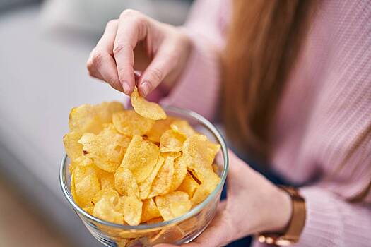 Врач призвал исключить из меню несколько продуктов ради хорошего секса