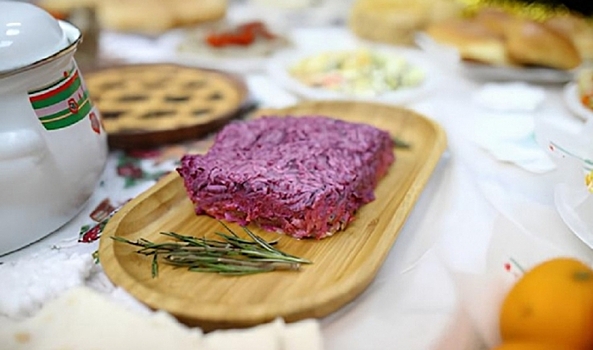 Волгоградский врач назвала продукты, которые нужно есть утром после застолья