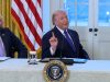 Глава Минздрава США удивлен, что Трамп еще жив при его рационе питания
