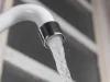 Бутилированная вода может содержать больше нанопластика, чем водопроводная