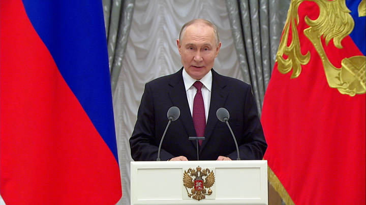 Путин осудил бесконтрольный прием антибиотиков