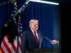 Терапевт президента США объяснил появление красного пятна на шее Трампа