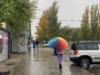 Врач Умнов назвал последствия прогулок под дождем без зонта