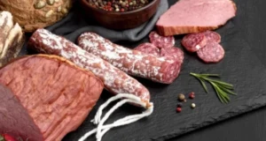 Онколог Секачёва назвала продукты, повышающие риск развития рака