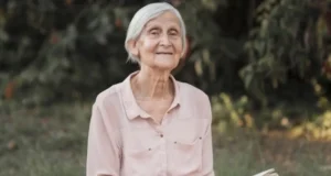 Отпраздновавшая 100-летие пианистка рассказала о секретах долгой жизни